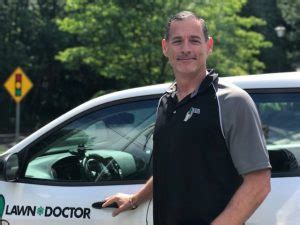 If you're experiencing a pest infestation in your home or business, we have the solution! About Us | Lawn Doctor of North Bradenton-Parrish-Valrico
