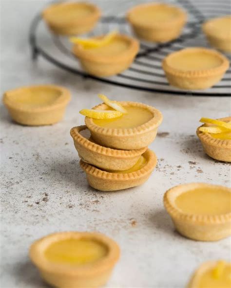 Lemon Curd Tarts Movers And Bakers