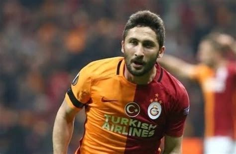 Galatasaray'da forma giyen genç futbolcu kerem aktürkoğlu'nun gösterdiği performans, hem ailesini hem de altyapıdayken formasını giydiği hisareynspor'u gururlandırıyor. Sabri Sarıoğlu aylar sonra ortaya çıktı - Futbol