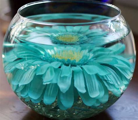 17 Wedding Centerpieces You Can Use On A Low Budget For