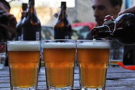 In their patio you can drink local beer watching some vws being repaired. Decker Garage - Freiburg - Badische Zeitung TICKET