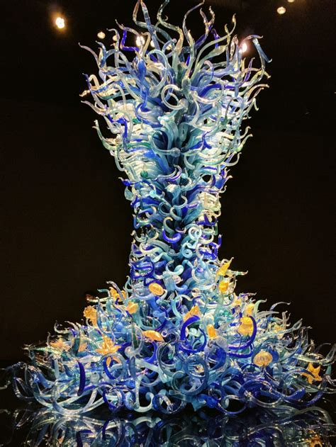 The long term exhibition features a glasshouse, an exhibition hall containing eight galleries and three drawing walls, and a lush gardens that serves as the backdrop of glass sculptures made up of impossible shapes and unbelievably. Why You Should Visit Chihuly Garden and Glass at Night