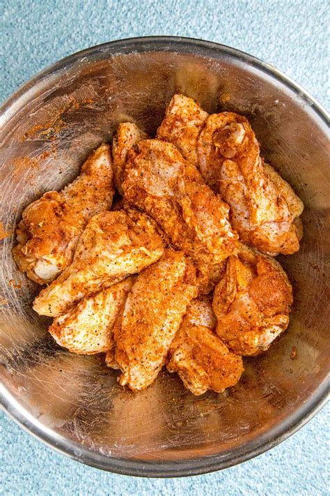 Add the baking powder and salt and give. SO Crispy Baked Chicken Wings - Step by Step - Chili ...