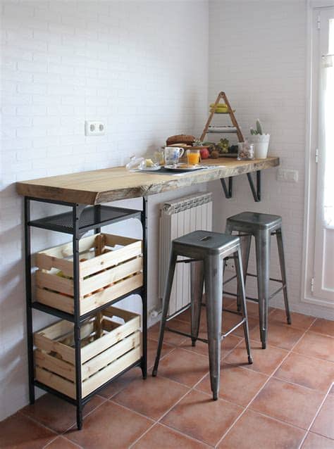 Hoy les traemos una colección de imágenes de barras para cocina que, si bien cumplen la misma función, son aptas para cualquier estilo de ambiente con un diseño algo más rústico que el anterior, la barra para cocina que observamos en la segunda foto, cuenta con grandes detalles en madera. DIY Barra de madera raw para nuestra cocina | Decorar en ...