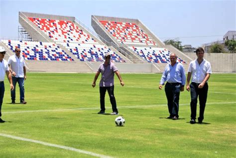 Arena deportiva elías chegwin (228 m), cancha de raquetas (411 m), estadio edgar renteria (2 km), estadio de beisbol edgar renteria (2 km), stadium base naval. El Romelio Martinez será reinaugurado con un partido de ...