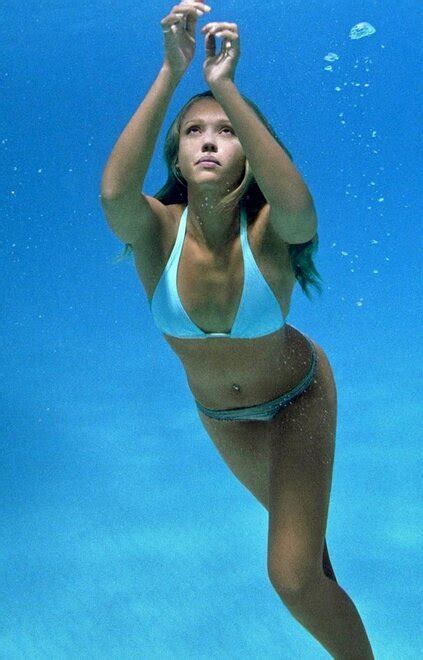 Jessica Marie Alba Jessica Alba Underwater Bikini Porn Pic Eporner