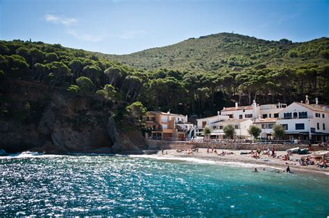 The 6 Most Stunning Seaside Towns In Catalonia