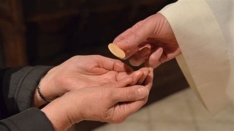 Spiritualité de la communion dans la main - Diocèse de Pamiers