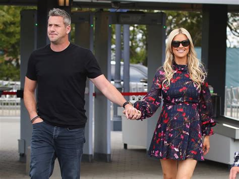 Taking to instagram on saturday, sept. Ant Anstead Left Everything Behind in Divorce from ...