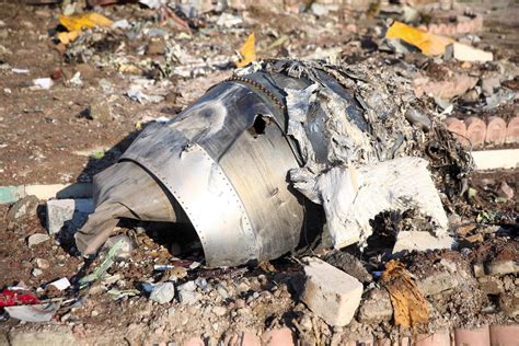 Ps752 Crash Ukrainian Experts Examining Boeing Wreckage In Iran Say Fire Didnt Start From