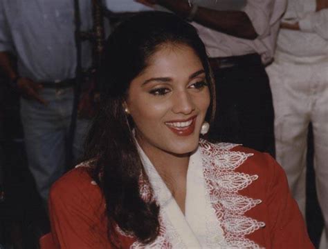 ‘aashiqui Girl Anu Aggarwal Is Back To Release Her Book ‘anusual