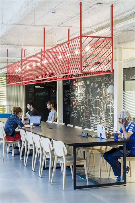 A Tour of Google’s Beautiful New Campus in Madrid - Officelovin'