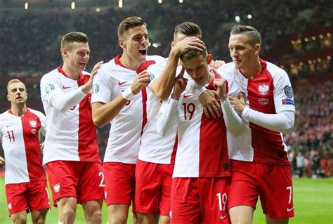 The 2020 uefa european football championship, commonly referred to as uefa euro 2020 or simply euro 2020, is scheduled to be the 16th uefa european championship. EURO 2020 - GRUPY. Z kim, kiedy i gdzie zagra Polska ...