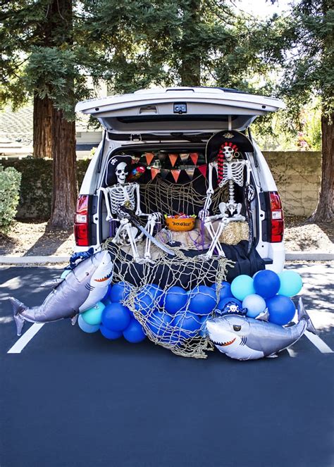 Pirate Trunk Or Treat Theme Party City Halloween Trunk Or Treat Car