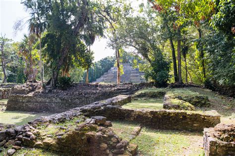 How To Visit Lamanai The Best Mayan Ruins In Belize