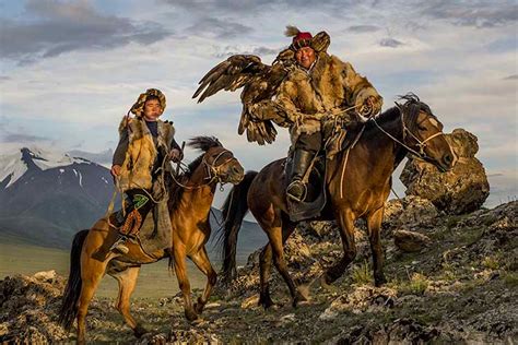 Mongolias Lost Secrets In Pictures The Golden Eagle Hunters Lonely