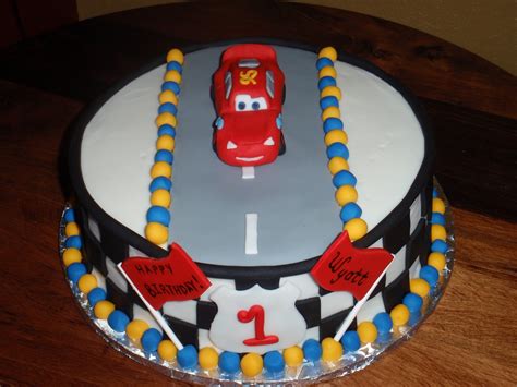 Coolest car birthday cake design. Karra's Adventures in Kakeland: Fast Cars and Women....and ...