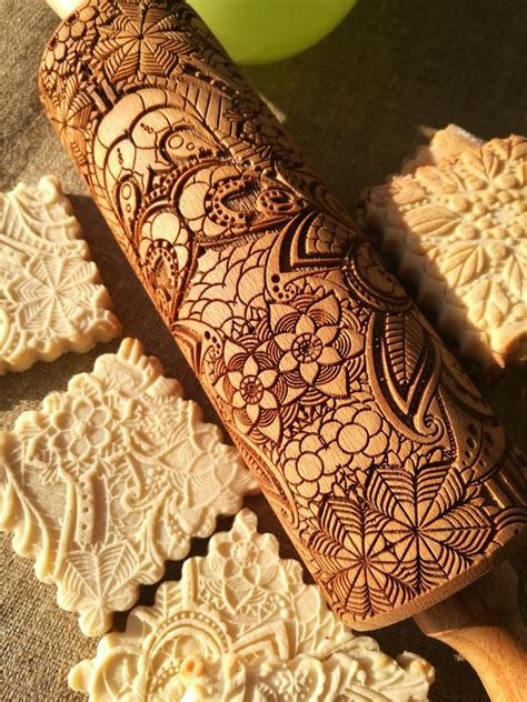 Paisley Engraved Rolling Pin Carved Molds Embossed Dough Roller