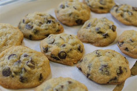 This recipe uses matzo cake meal and potato starch. Passover Chocolate Chip Cookies | Lil' Miss Cakes