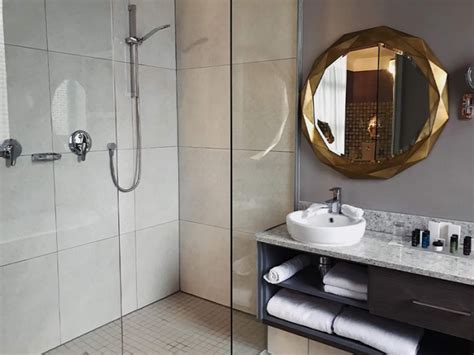 Custom Hotel Bathroom Wall Mirrors Supplier Ifc Ffande