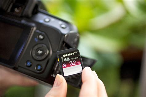 Sony Upgrades Sdhc Memory Card Range With 3d Cameras In Mind