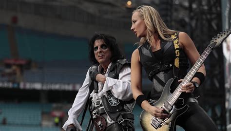 Nita Strauss Explains What Makes Alice Cooper The Greatest Boss Iheart