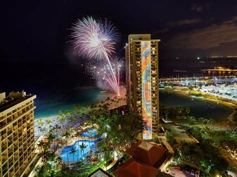 Best Price On Hilton Hawaiian Village Waikiki Beach Resort In Oahu Hawaii Reviews