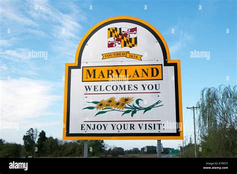 Welcome To Maryland Road Sign Entering The State Stock Photo Alamy