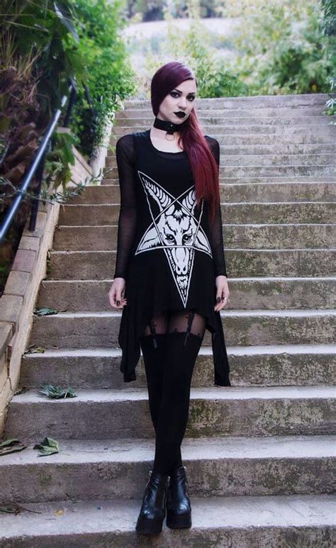 Pin By Eagle Eyez On Other That I Love Gothic Outfits Goth Outfits