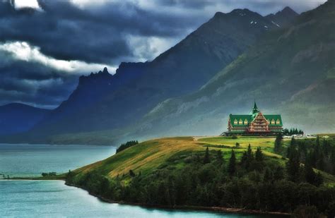 Prince Of Wales Hotel Waterton National Park Canada Photo On Sunsurfer