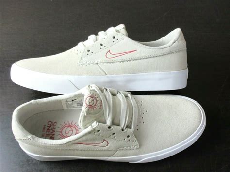 We launched our iconic nike sb skate shoes in 2002, and we've been innovating ever since. Nike SB Mens Shane O'neill Suede Skate Shoes Summit White ...