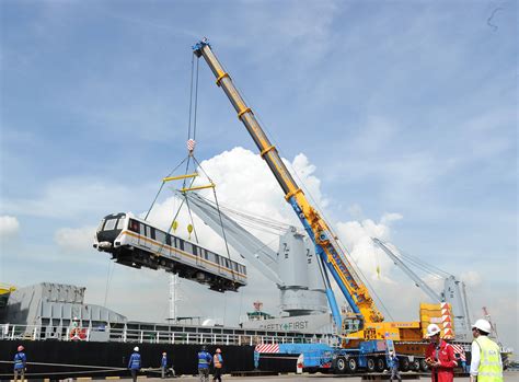 Initially, the thomson line (tsl) and eastern region line (erl) were planned as two separate mrt lines. New MRT train for Thomson-East Coast Line arrives in ...