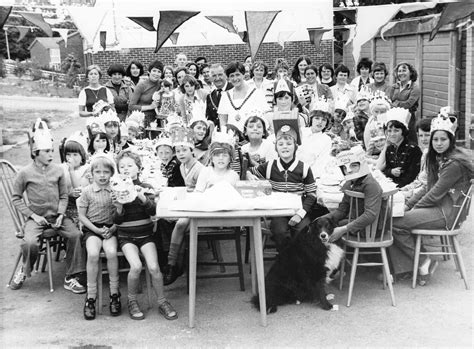 1977 silver jubilee street party celebration 25 years since queen elizabeth ii came to the