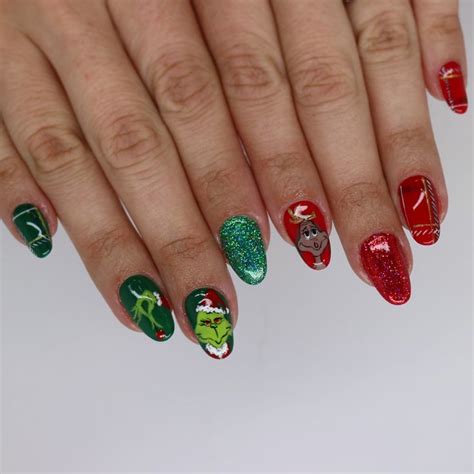 Grinch Christmas Nails By Decorateddigits Christmas Nails Christmas