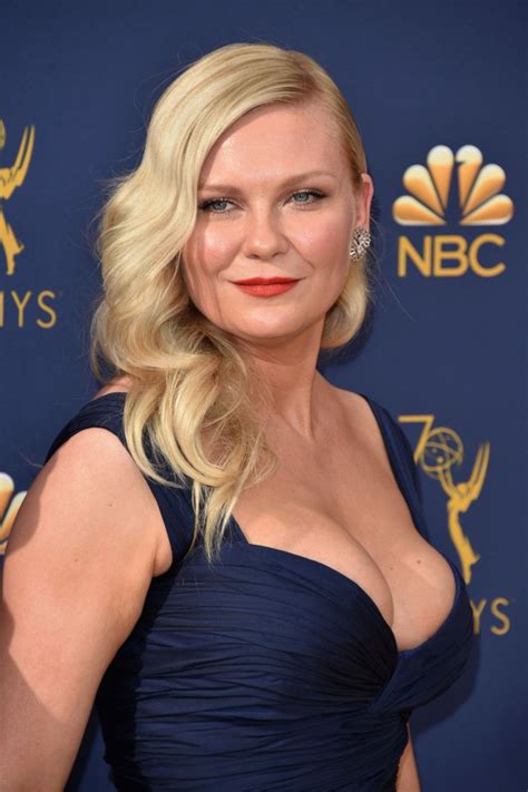 Emmys The Best And Worst Celebrity Hair And Makeup Looks On The