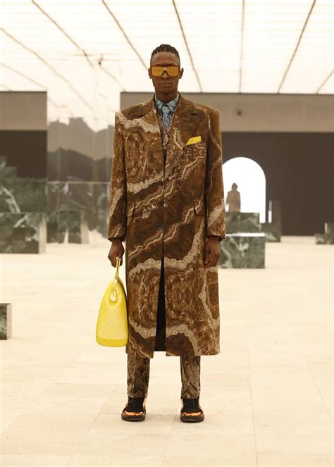 Virgil Abloh Redéfinit Les Codes Pour La Collection Louis Vuitton Homme