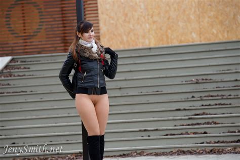 Jeny Smith Bottomless Winter Pussy Outdoor Pantyhose Backpack
