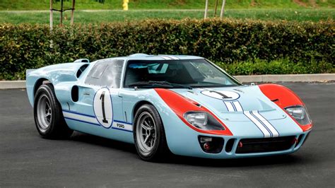 Sale a subasta un Ford GT40 MKII de la película 'Le Mans 66'