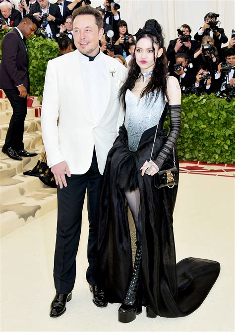 Was that the last time he ever curated media. Elon Musk Steps Out With New Girlfriend Grimes at Met Gala ...