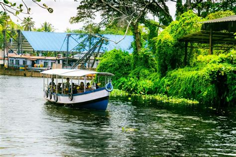 Alleppey The Backwater Destination Of Kerala Is Famous For Its