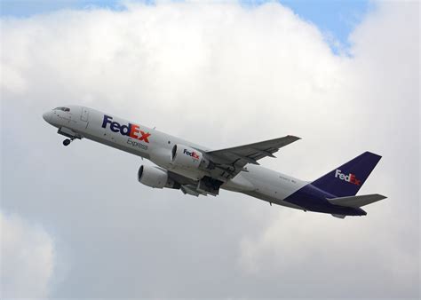 Fedex Express Boeing 757 N798fd Rivetsnfeathers Flickr