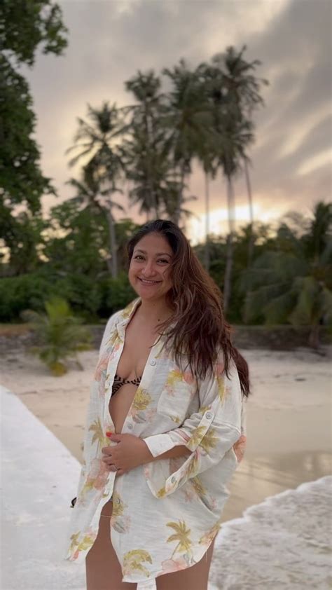 10 Portraits Of Rahma Azhari Wearing Bikini During Vacation In