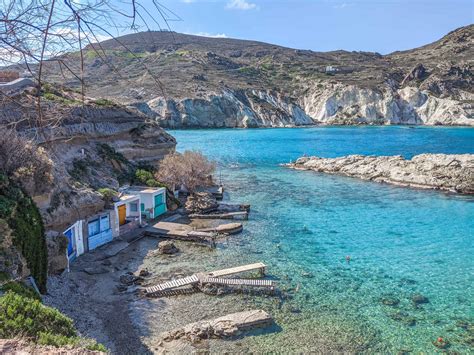 Where To Stay In Milos, Greece: The 7 Best Locations - MIKE & LAURA TRAVEL