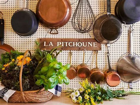 Julia Childs Provençal Cottage Can Be Yours For Free Julia Child