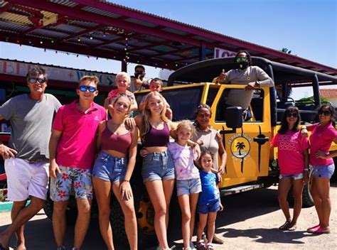 Book Yourself An Adventurous Off Road Jeep Tour In Aruba Casiola