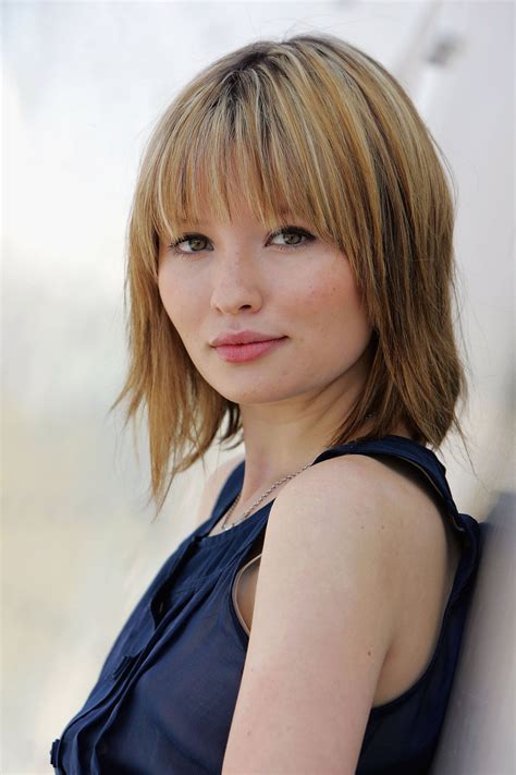 Pin By Blaze B On Women To Fawn Over Emily Browning Hairstyle Hair