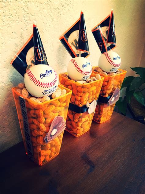Restaurants, bars, retailers, caterers and home hostesses will appreciate the quality construction, bulk packing and pricing and the durability of disposable niners party supplies. Centerpieces for Nicks surprise party. San Francisco ...