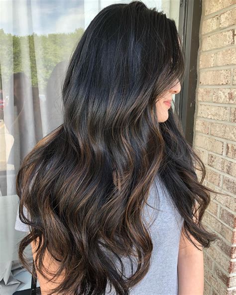 Ideal for those with darker skin tones, burgundy highlights give a warm and colorful glow to black hair. 50 Dark Brown Hair with Highlights Ideas for 2020 - Hair ...