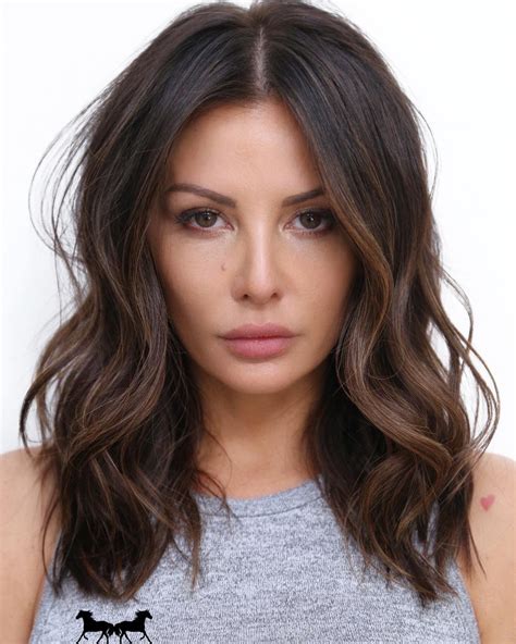 Brown hair is the second most common human hair color, after black hair. 50 Dark Brown Hair with Highlights Ideas for 2020 - Hair ...