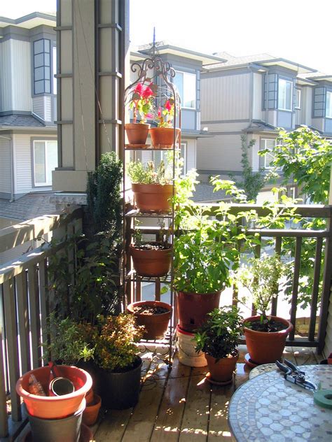 See more ideas about small balcony garden, small balcony, balcony garden. Multi-Level Balcony Gardnen - Windowbox.com Blog